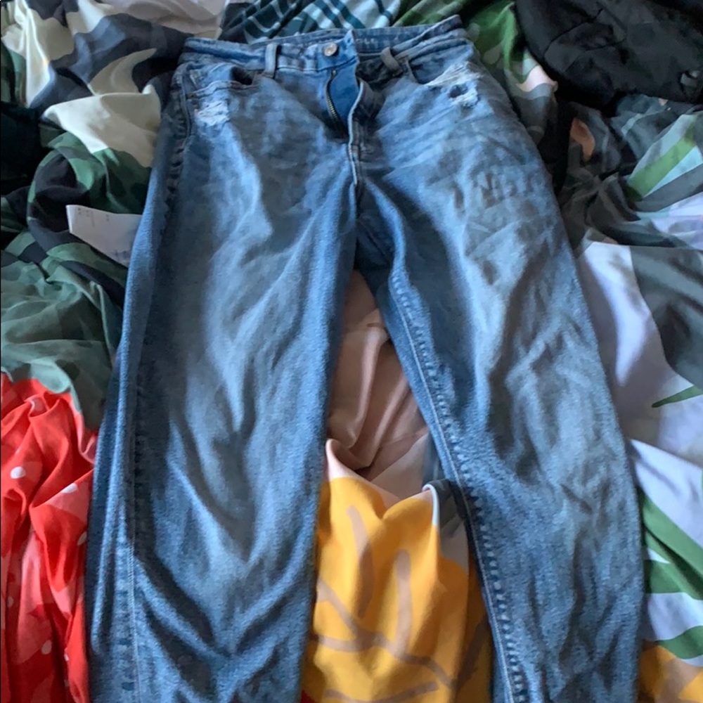 American Eagle Mom Jeans